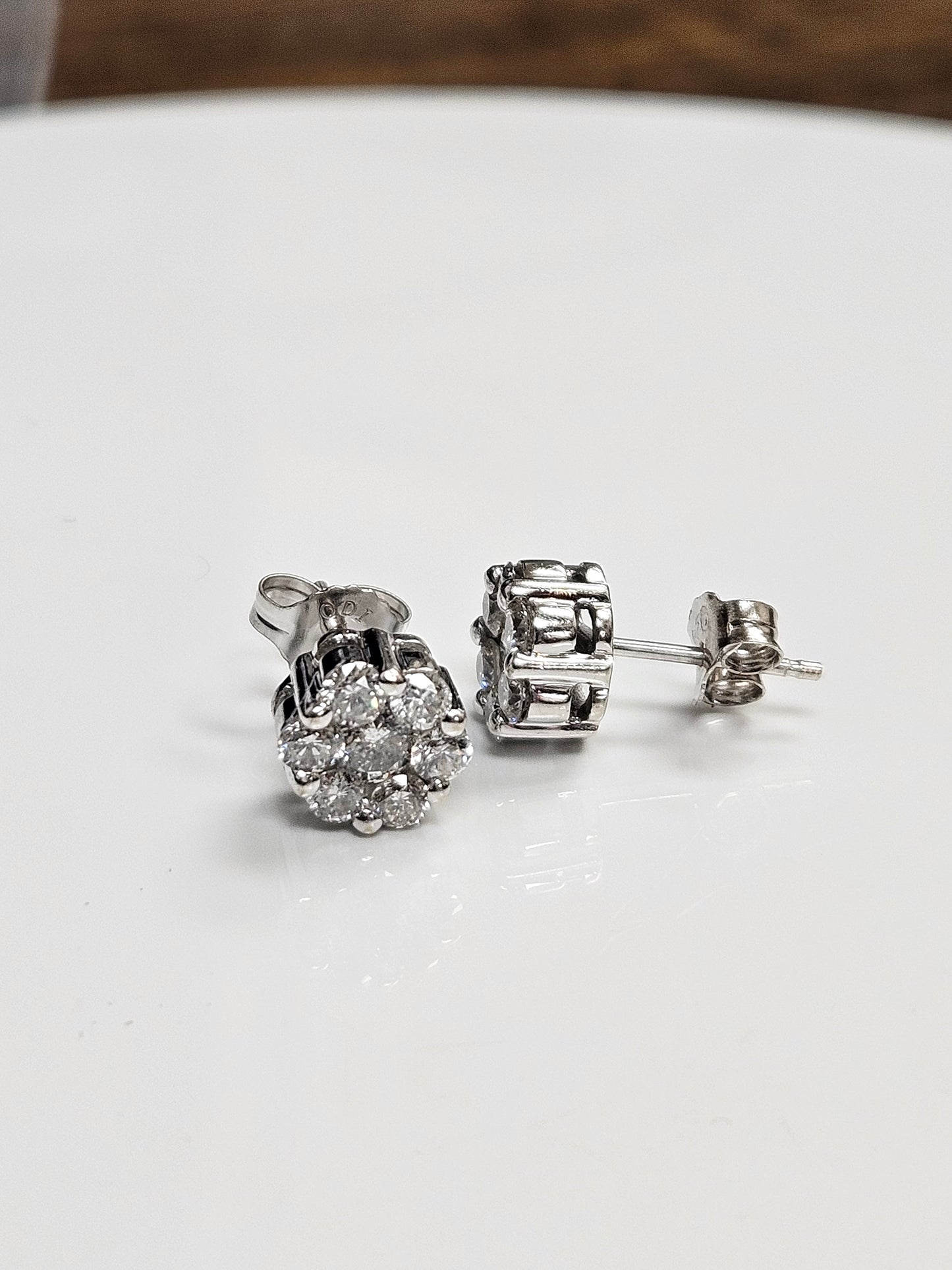 Cluster Ear studs 1cttw 14kwg