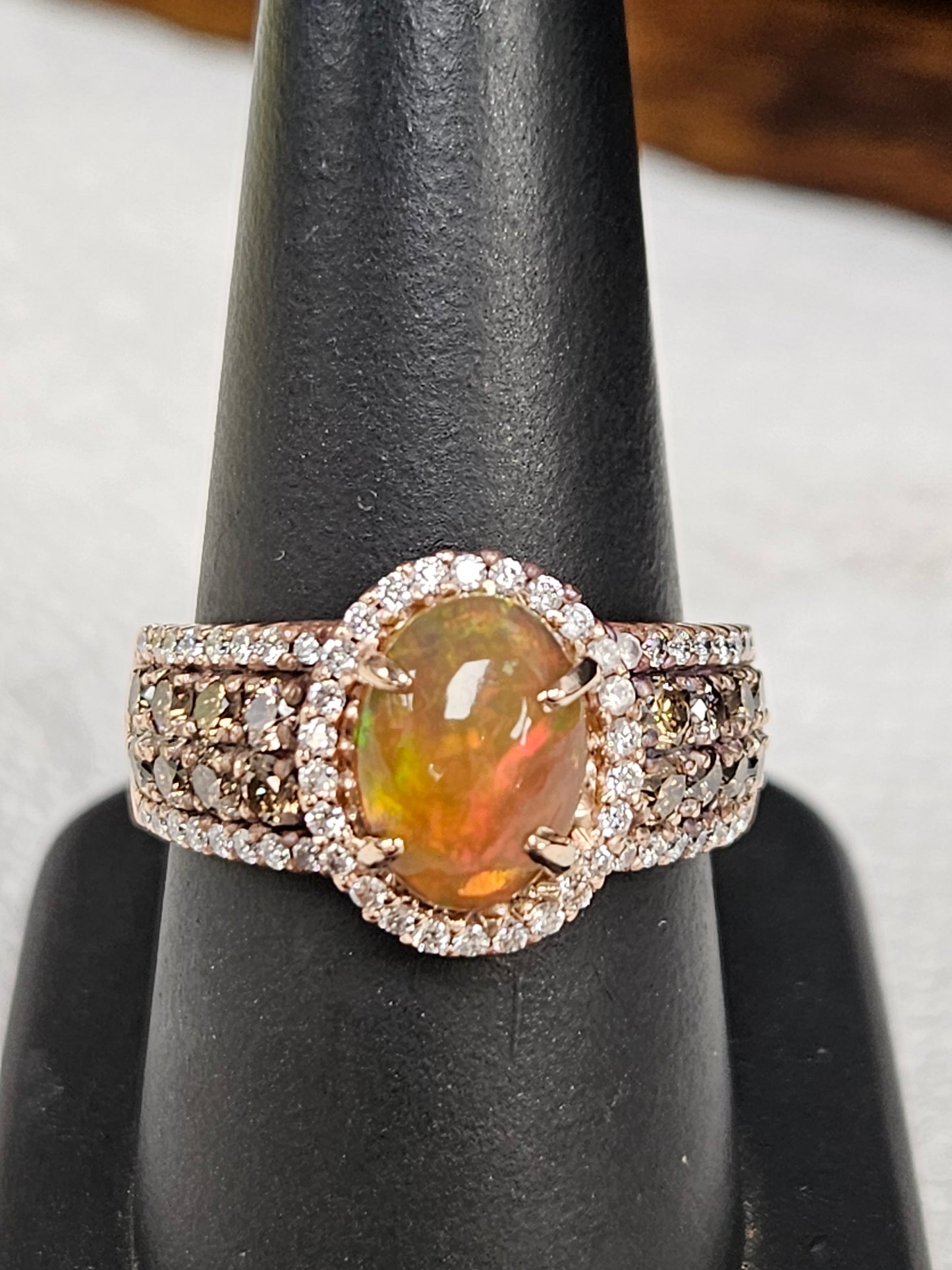LEVIAN 2CT GOLDEN OPAL/DIA RG 14KRG 1.50CTS DIA