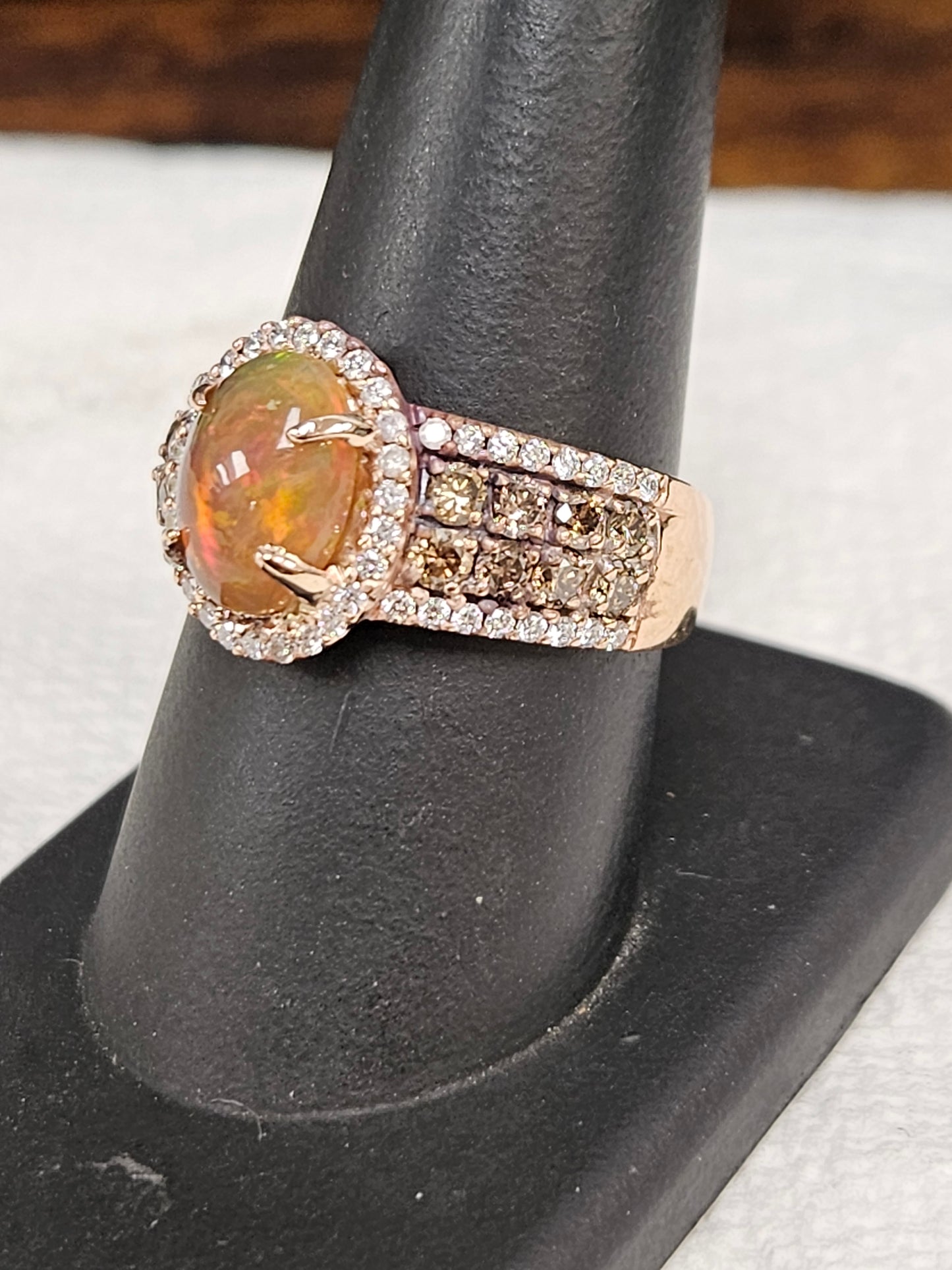 LEVIAN 2CT GOLDEN OPAL/DIA RG 14KRG 1.50CTS DIA