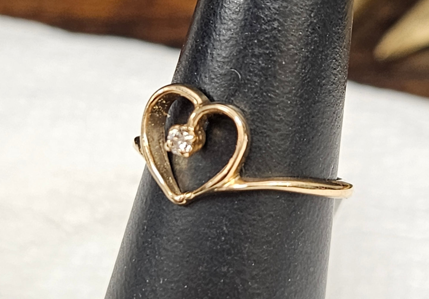 Diamond Heart Ring .02CT Center Dia 14KYG