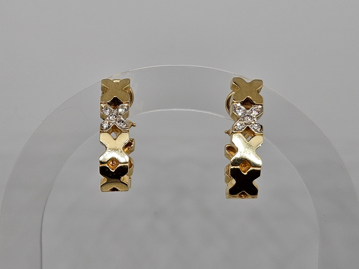 X DIA EARR OMEGA BK 14KT YG 10.9G