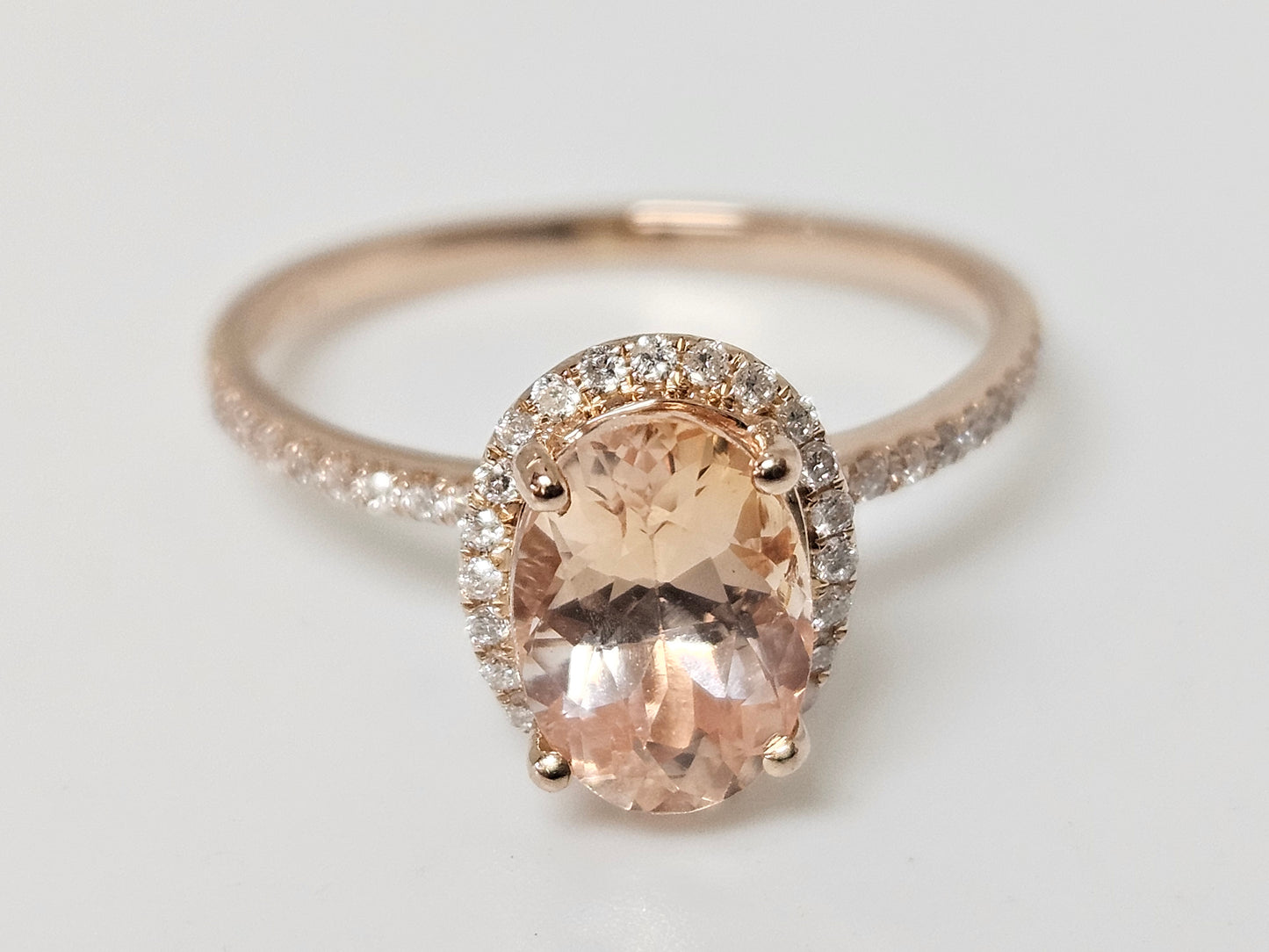 OV Morganite Halo Rg 2ct CNT .25cttw 14KRG
