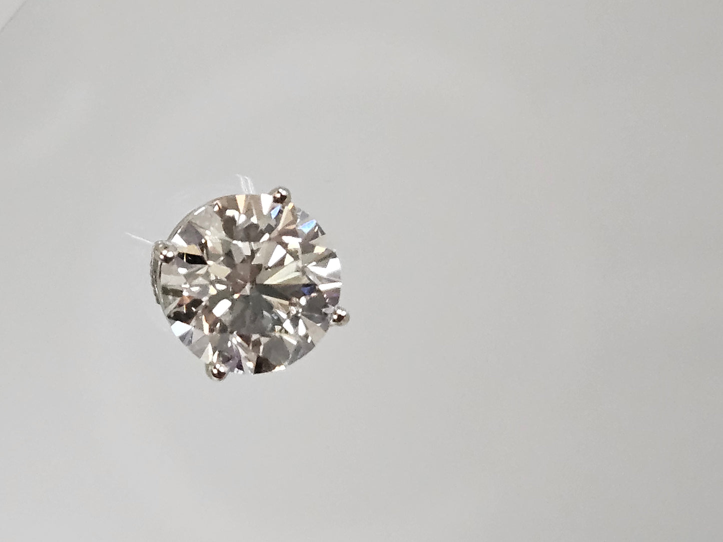 1.00ct Single Stud Men IGI D/VS1 w/Protektor 14KWG