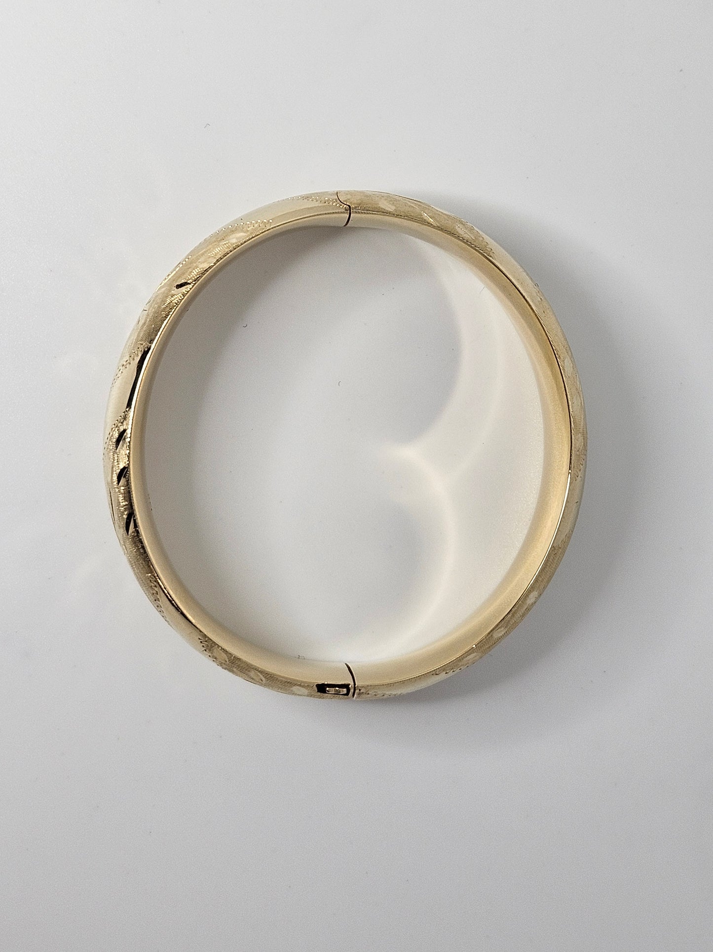 Wide Engraved Bangle BRAC 14KYG 14.6mm wide 25.4g