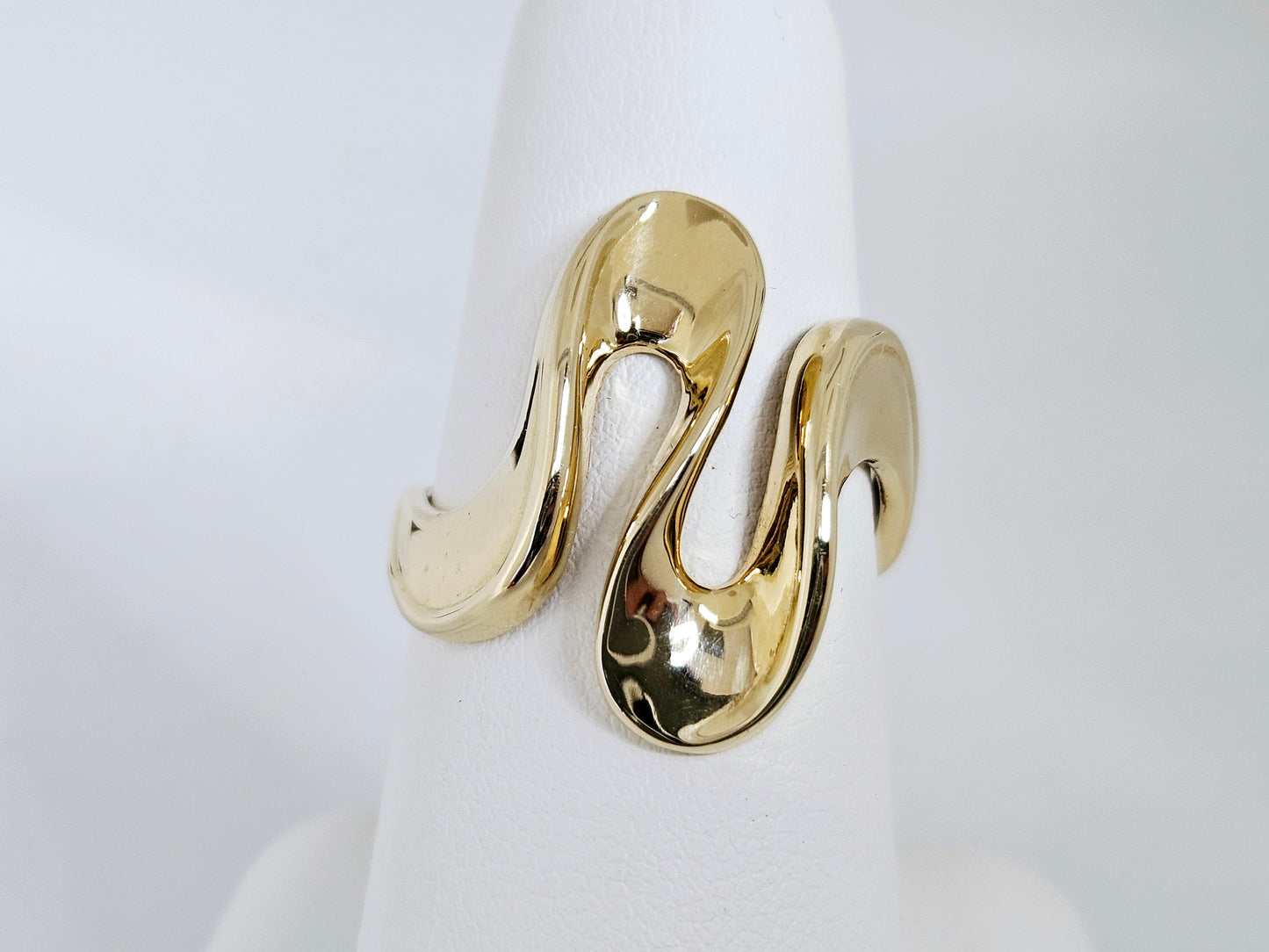 Wave Ring 14KYG, 6.1g Sz11