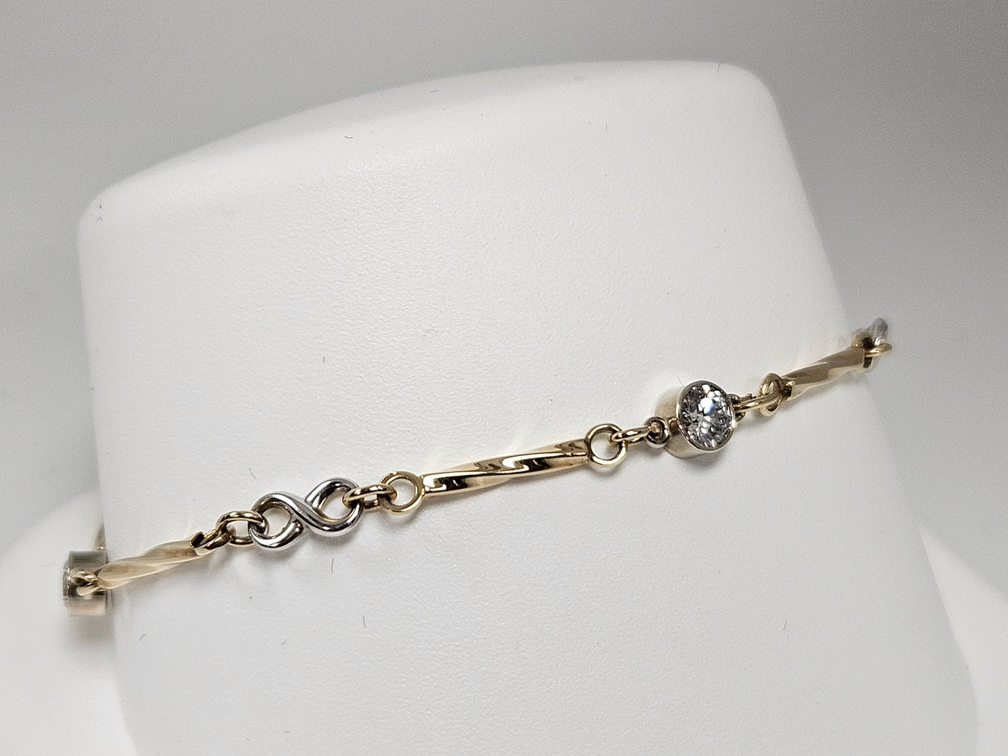 DIAMOND BEZEL, TWIST BRAC 14KT, 1.32 CTTW