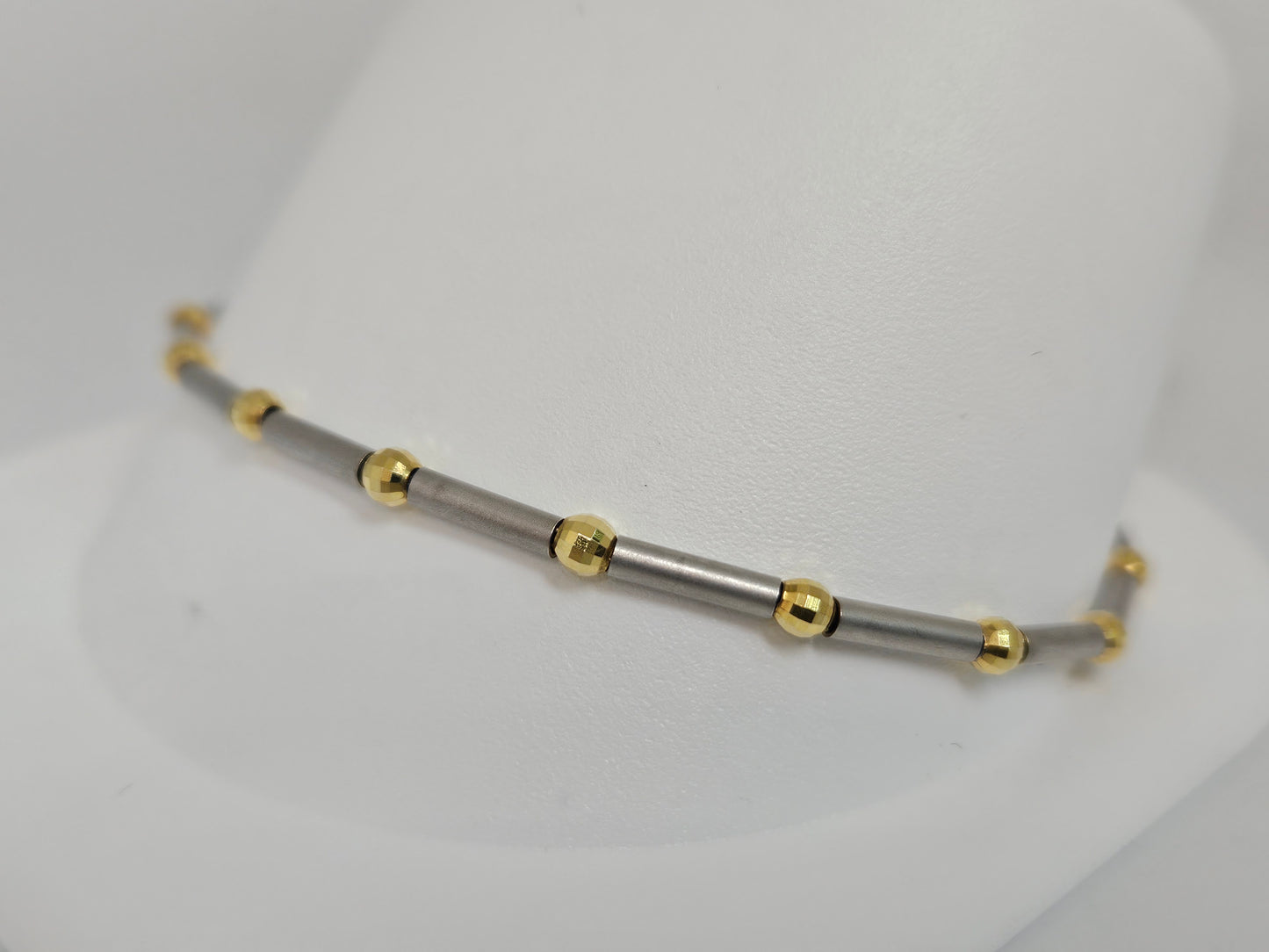 Tube Beaded BRAC 14K 2TONE 7.5" 4.1g
