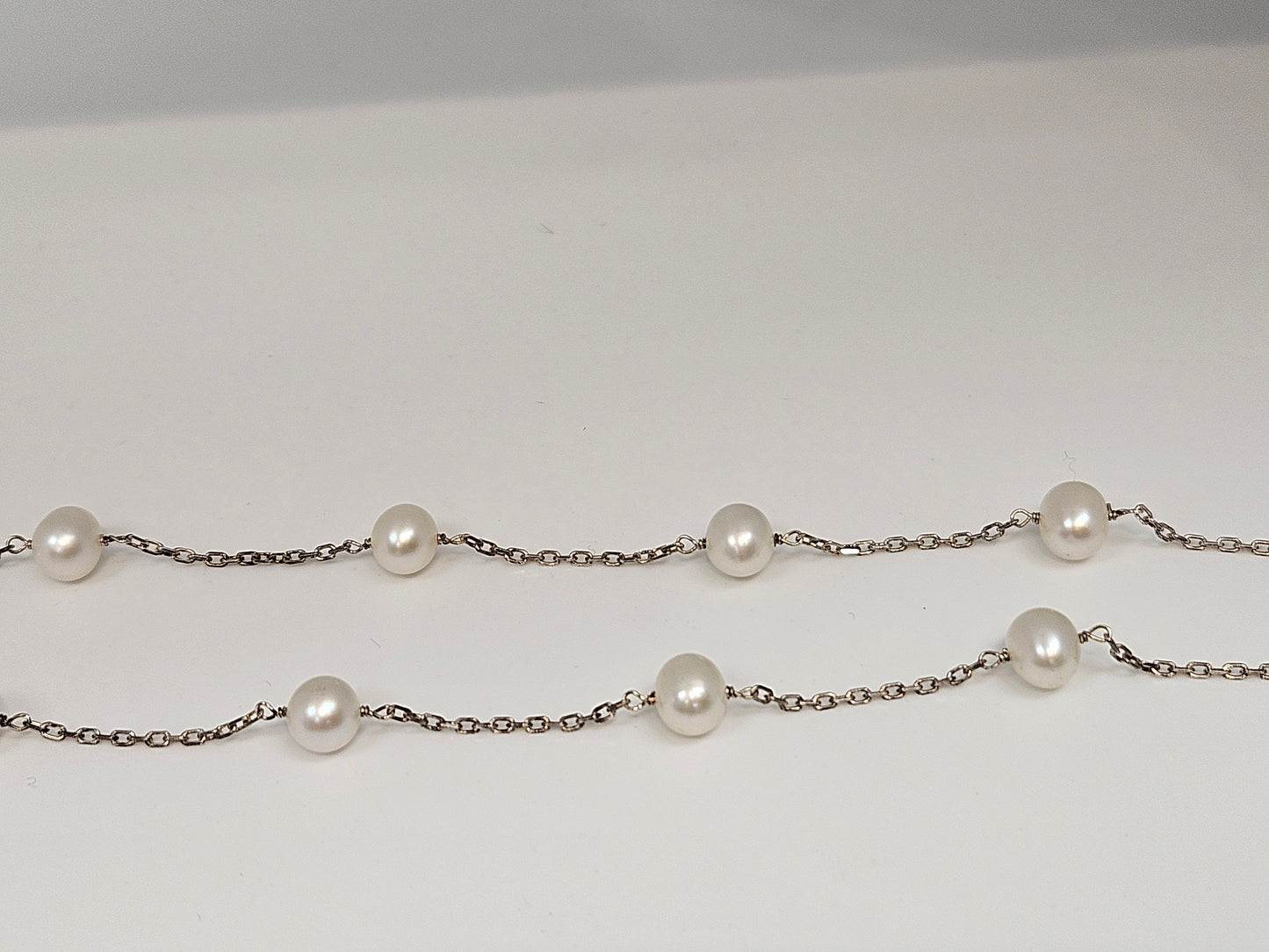 SS 18" NAT. PEARL STATION NECKLACE