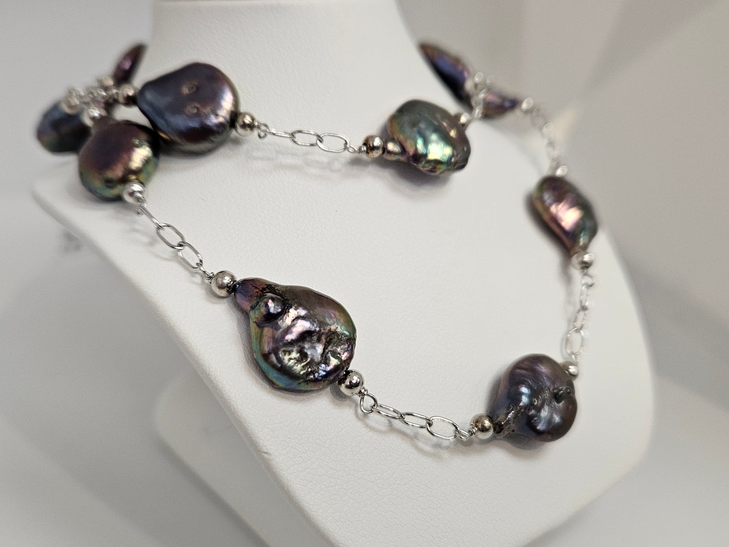 Color Coin Pearl Neck 18" SS Chain