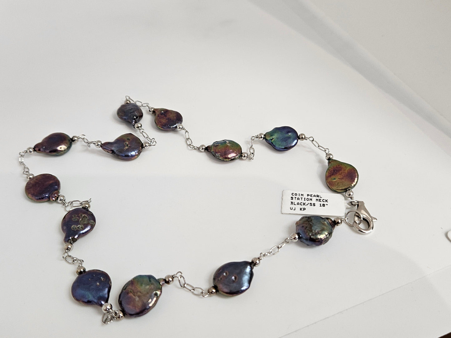 Color Coin Pearl Neck 18" SS Chain