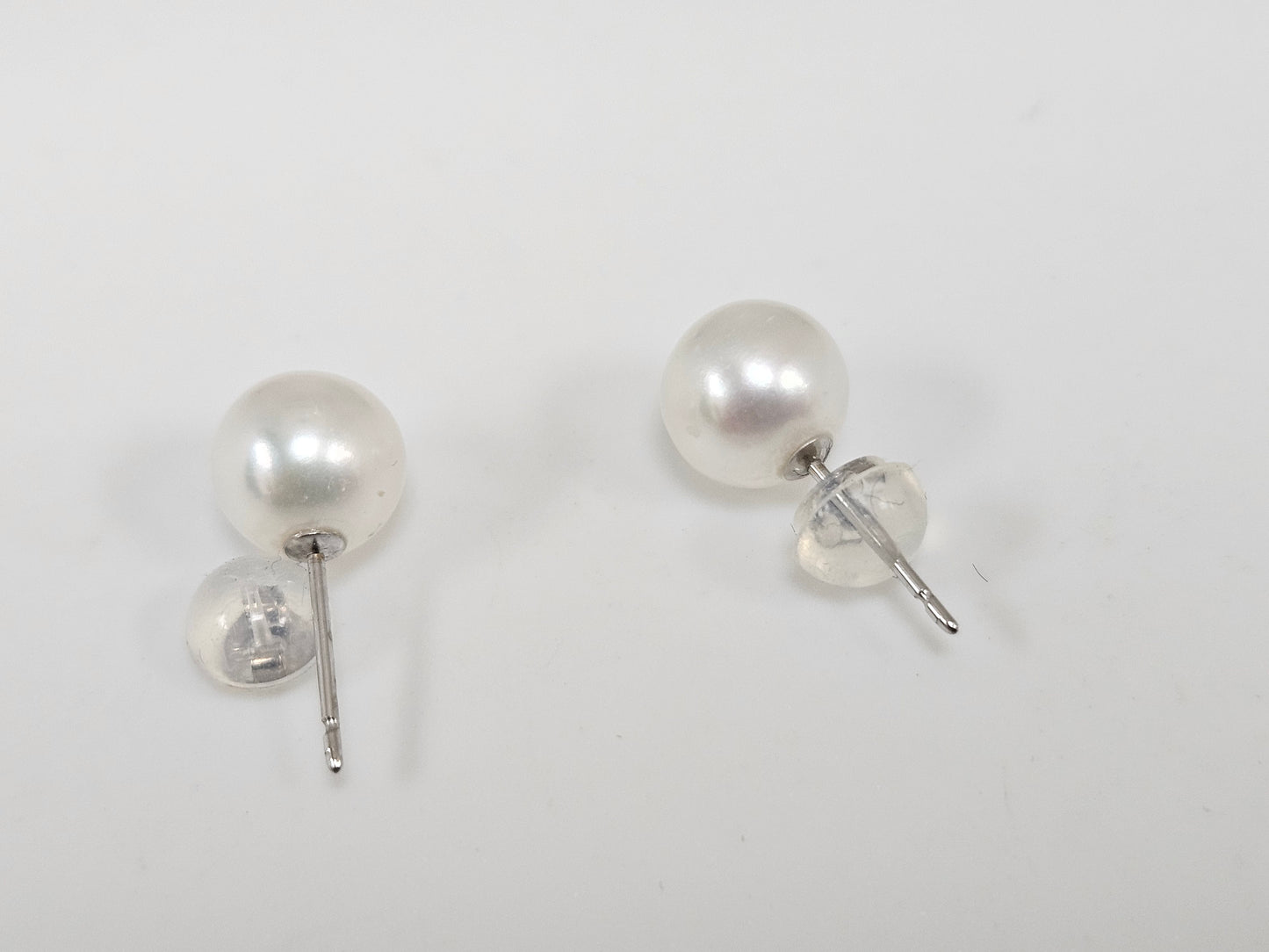 7-8MM White Cultured FW Pearl Stud 10kwg