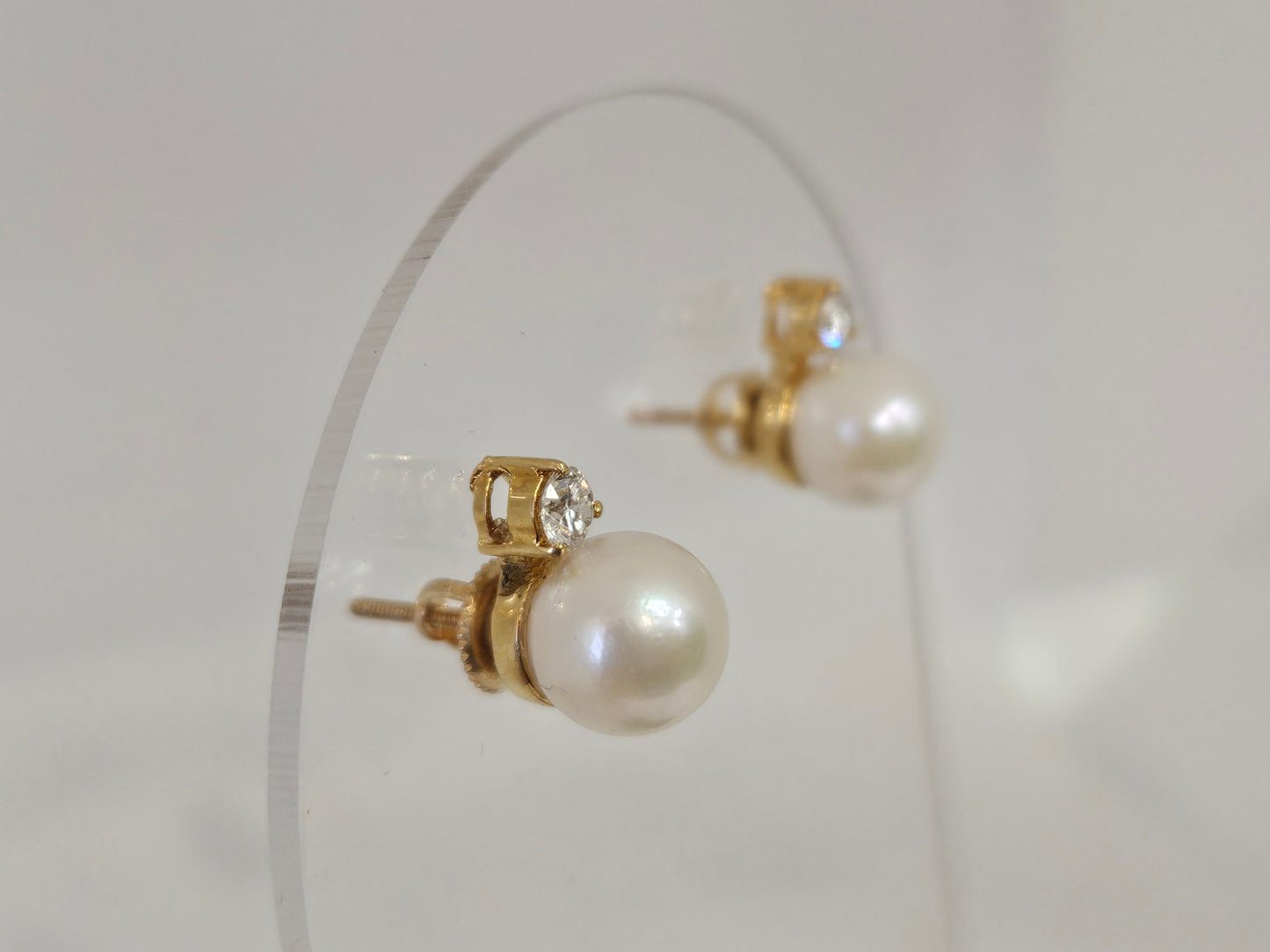 PEARL/DIA STUDS .35 CTTW