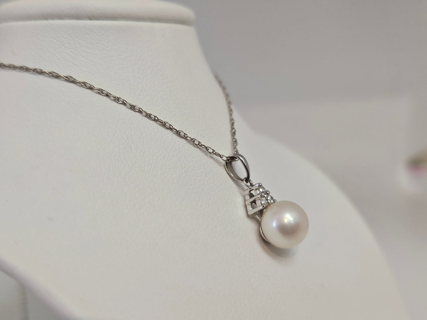 Pearl Pendent 14kwg 7mm .06cttw Dia 16" CH