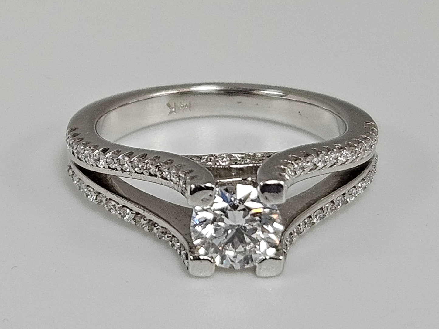 Split shank Cathedral Rg 1cttw, .71ct CTR D/VS2 14KWG EGL Natural