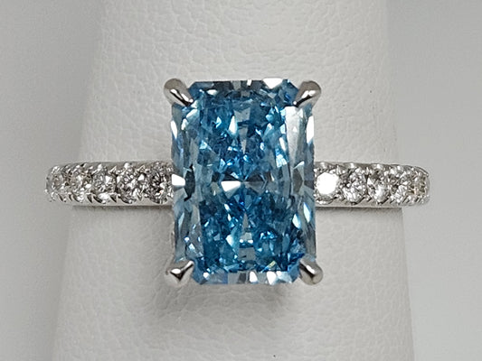 3cttw Blue Dia Eng Rg 14kwg 2.36ct IGI Vivid Blue .65ct White Dia 3g Sz6.5