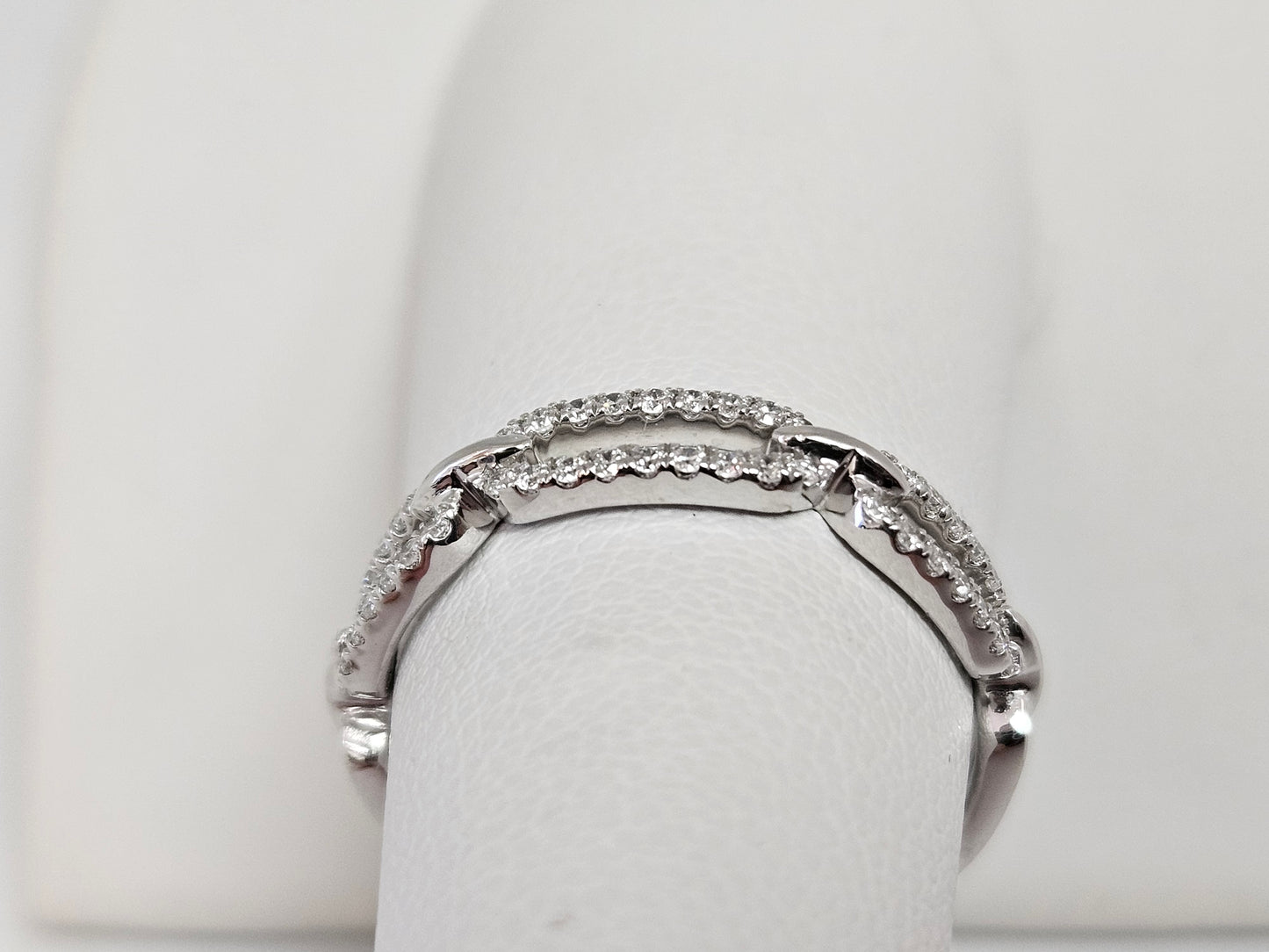 Delicate Paperclip Link DIA Ring in 10KWG 0.20CTW