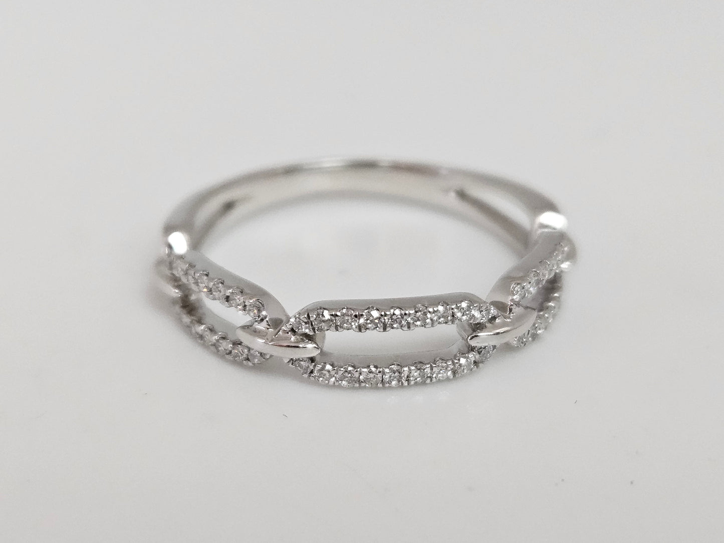 Delicate Paperclip Link DIA Ring in 10KWG 0.20CTW