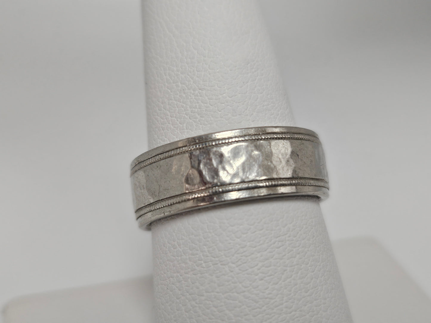 Hammered Palladium Wed Band w/m.l grain 8.5g