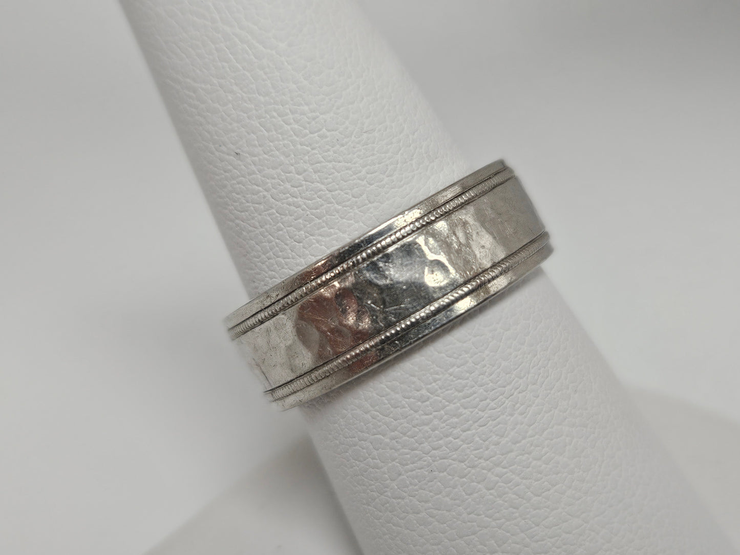 Hammered Palladium Wed Band w/m.l grain 8.5g