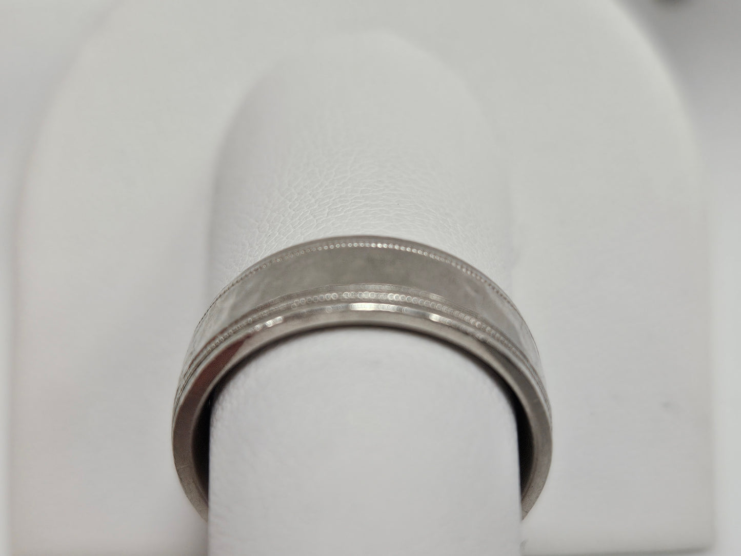 Hammered Palladium Wed Band w/m.l grain 8.5g