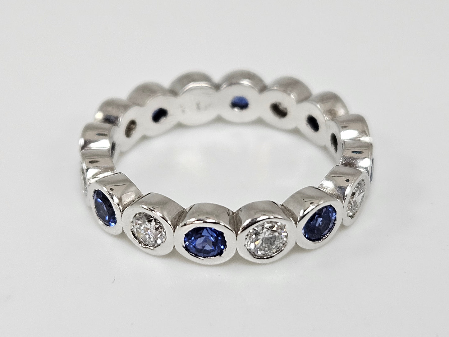 Dia/Saph Bezel Eternity band 1ct Dia 1ct Saph Sz7