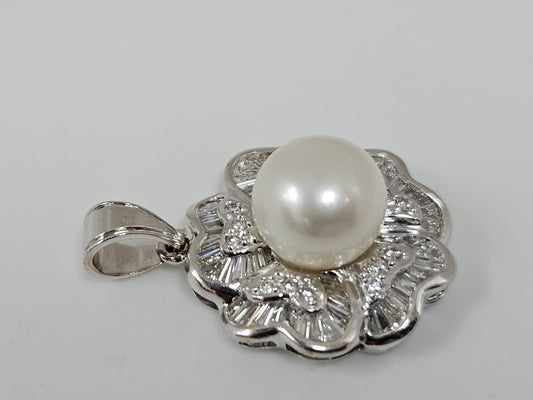 PEARL/DIA Pendent 18KWG 1.75cttw 4.42g