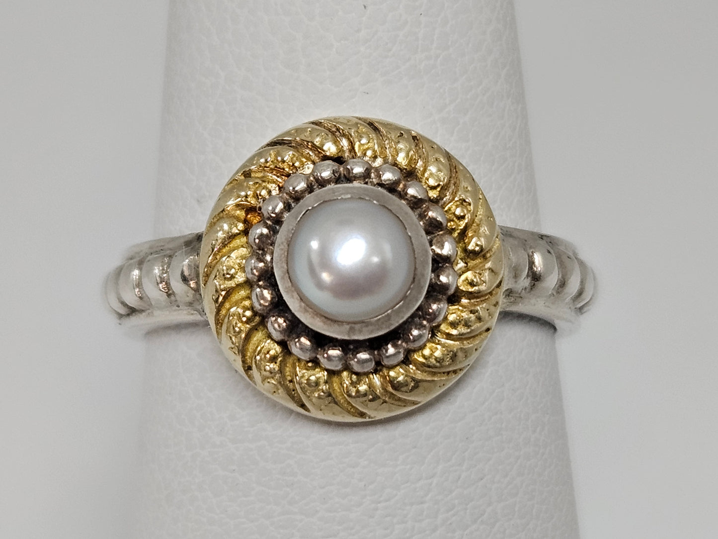 J BOHAN PEARL RING 18KT/SS 5MM PEARL