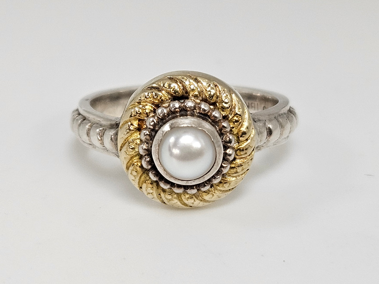 J BOHAN PEARL RING 18KT/SS 5MM PEARL