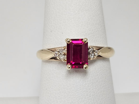 EM Ruby 1ct & Dia Ring .03cttw Dia 10KYG 1.8g Sz6.75