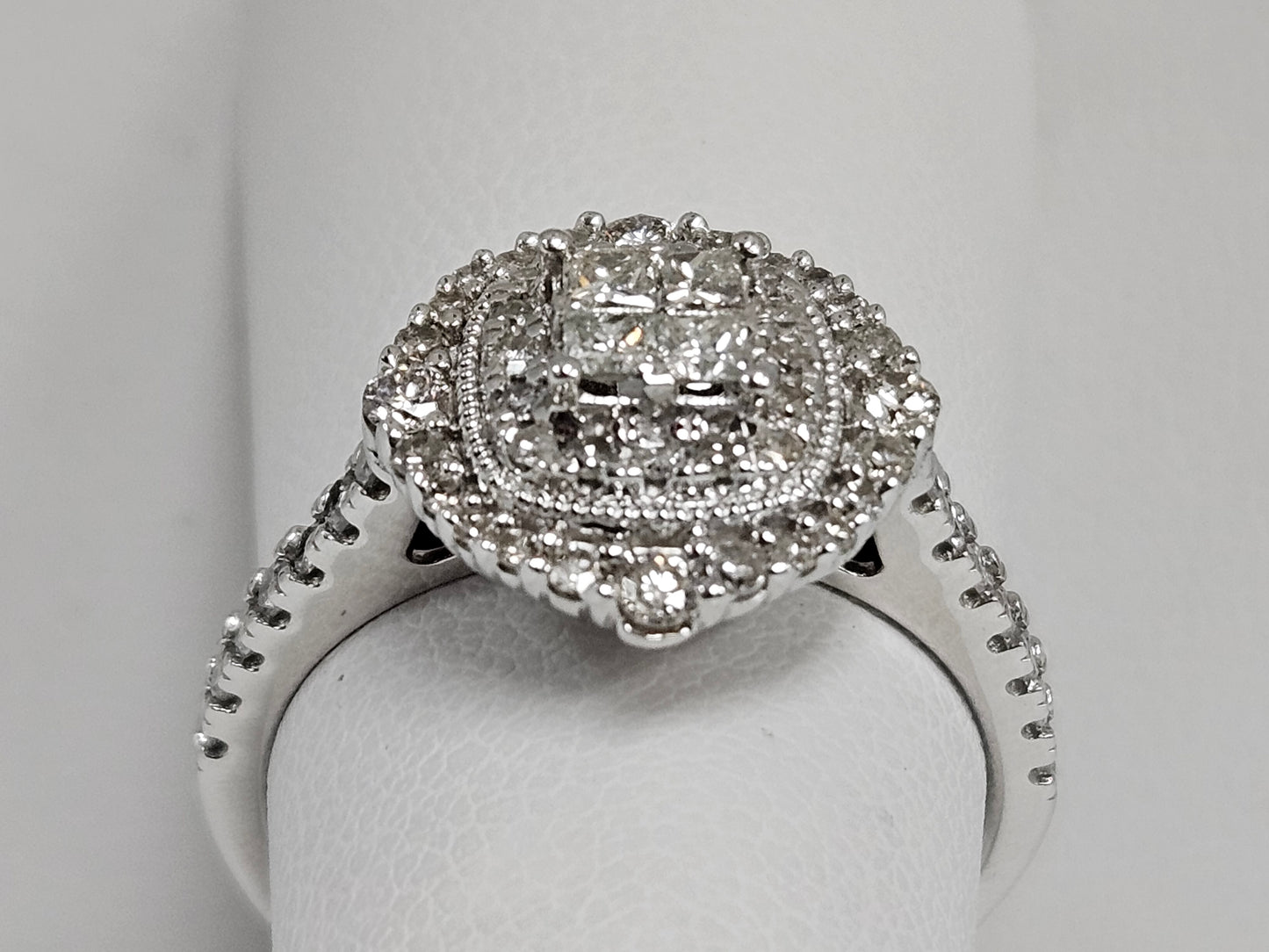 VINTAGE Dia Rg .75cttw 10kwg 3.4g