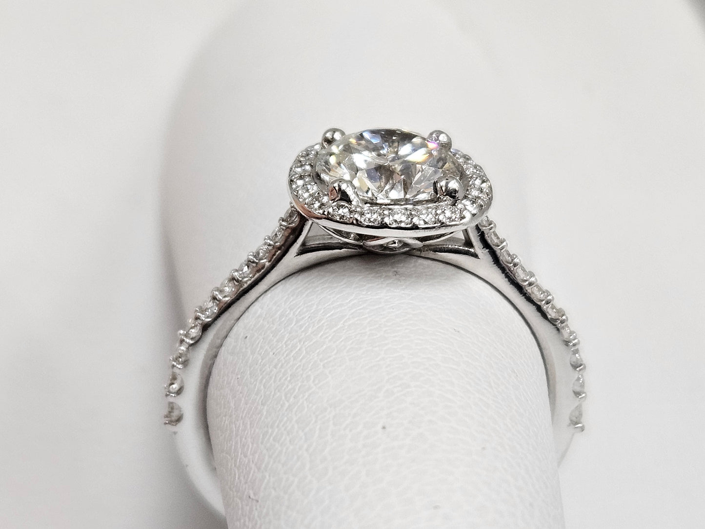 RD Halo DIA Ring 1.27ct E/VVS2 Ctr 1.57CTTW 14KWG