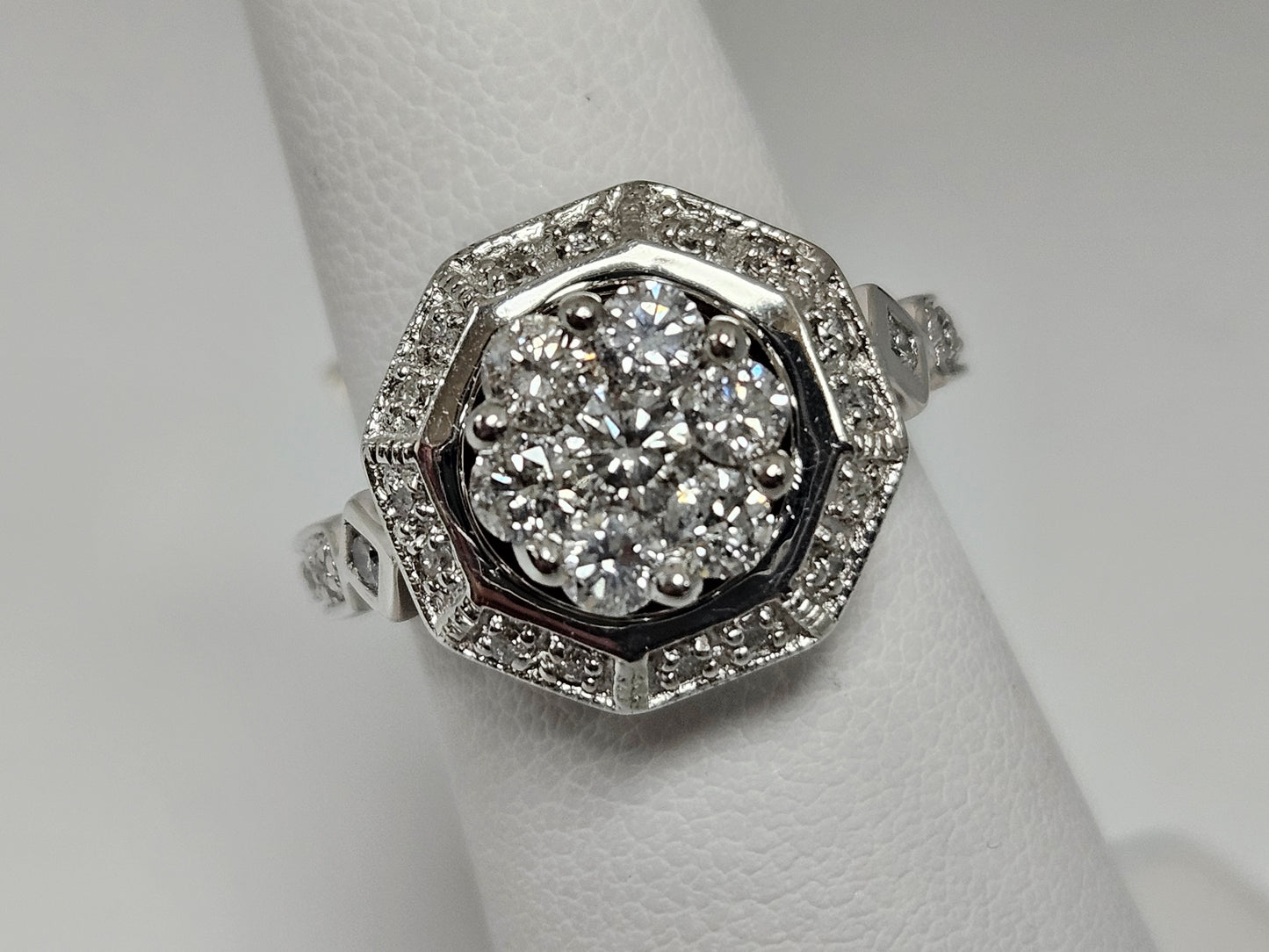 VINTAGE style Octagonal Dia 1CTTW 14kwg