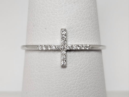 Sideways cross Dia ring .10cttw 10kwg .7g Sz7