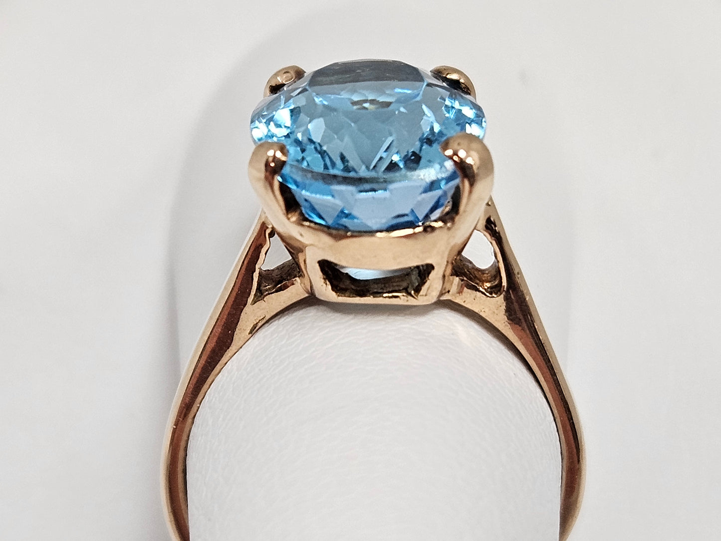 Swiss Blue Topaz(5ct) Oval Ring 14kyg Sz6.75
