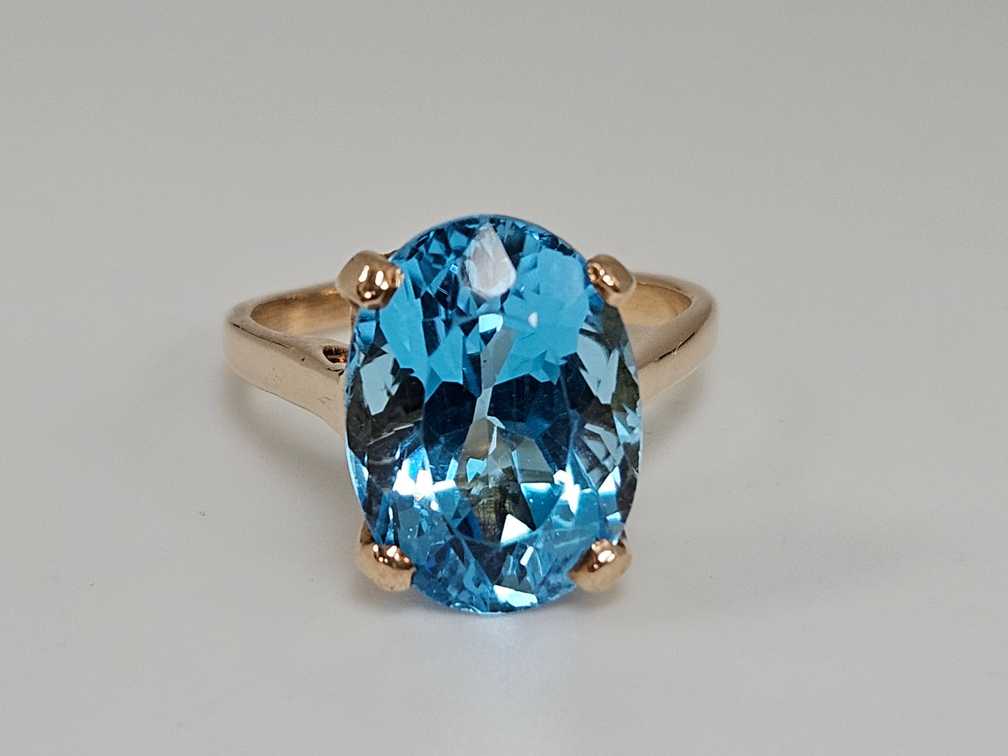 Swiss Blue Topaz(5ct) Oval Ring 14kyg Sz6.75