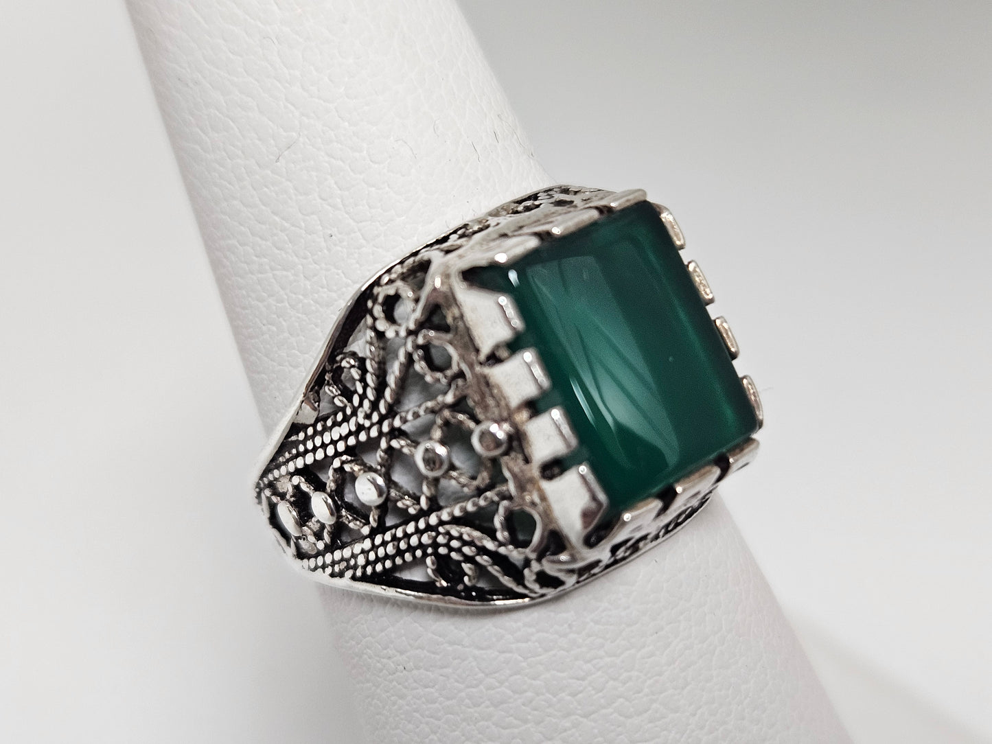 SS CHRYSOPRASE RING (R1153) Sz5.5