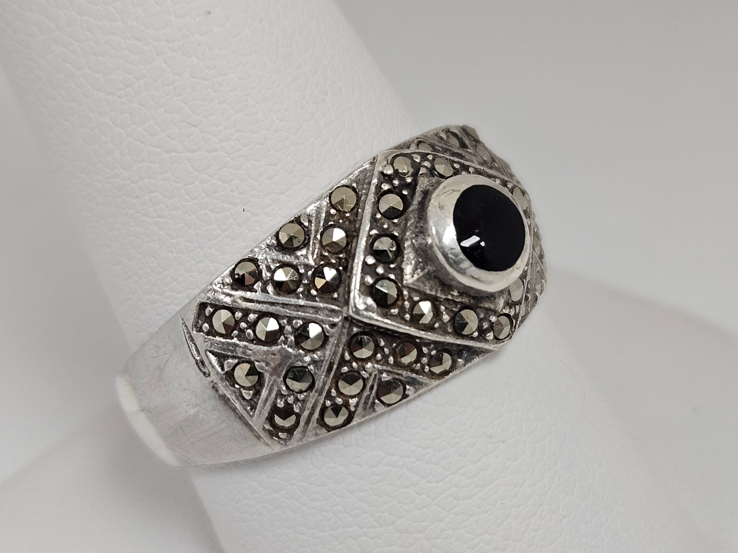 Sterling Silver Marquisate and Black Onyx Ring Sz10