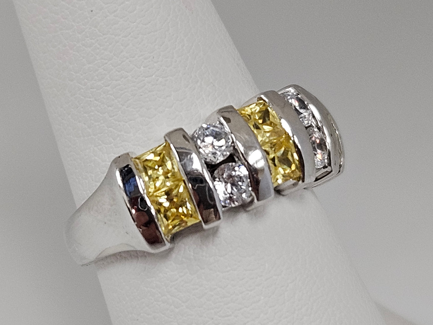 SS CZ White/Yellow Stone Bar Set Ring Sz6.5
