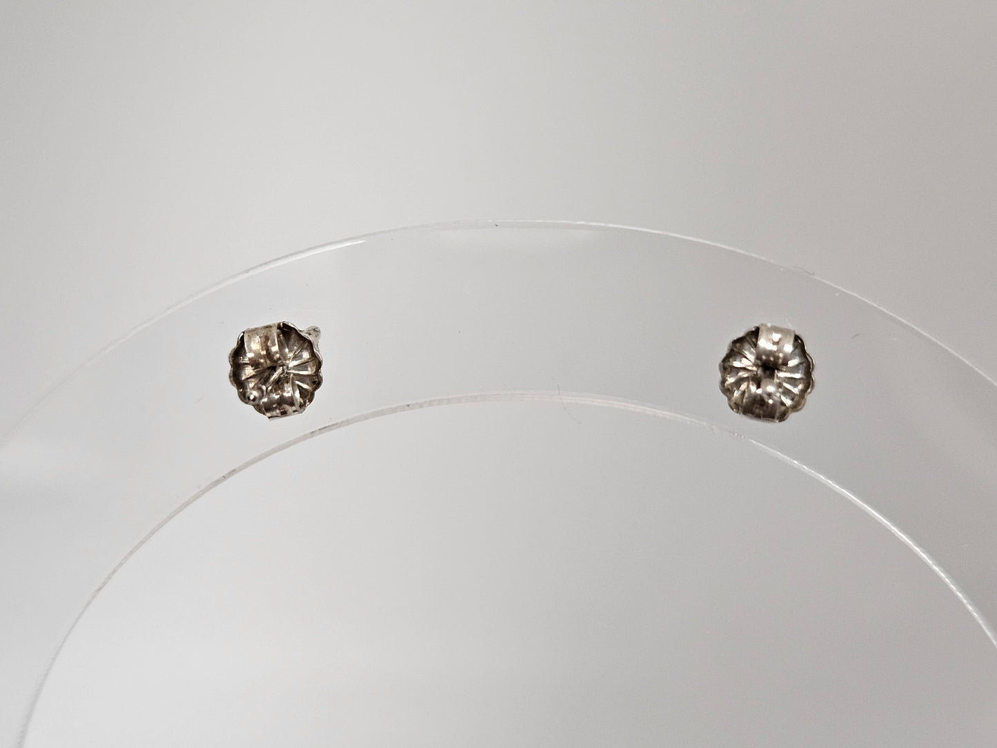 SS Garnet Cab Earrings 3mm Garnet