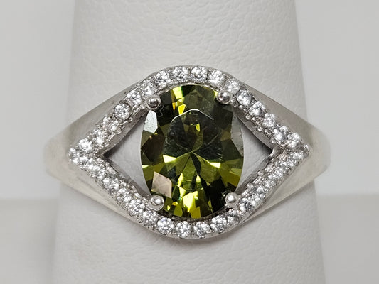 SS CZ OVAL GREEN STONE Sz8.5