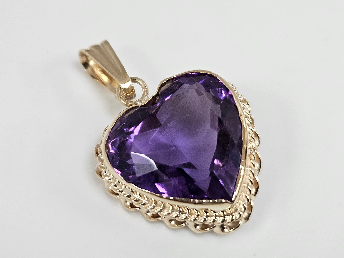 Amy Heart Pendant 14KYG 2.2ct CTR 5.4g
