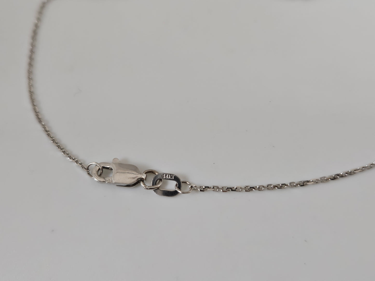 Dia Halo Necklace 14kwg .35cttw Dia Bail W/18"cable chain 1.8g