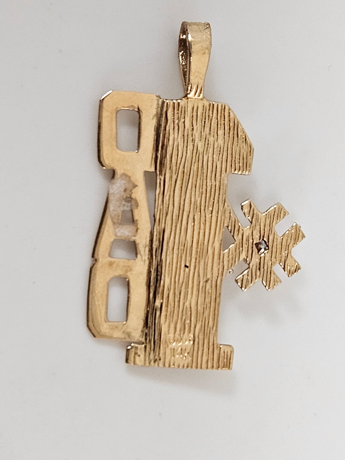 #1 Dad Pendant .09CT Dia 14kYG
