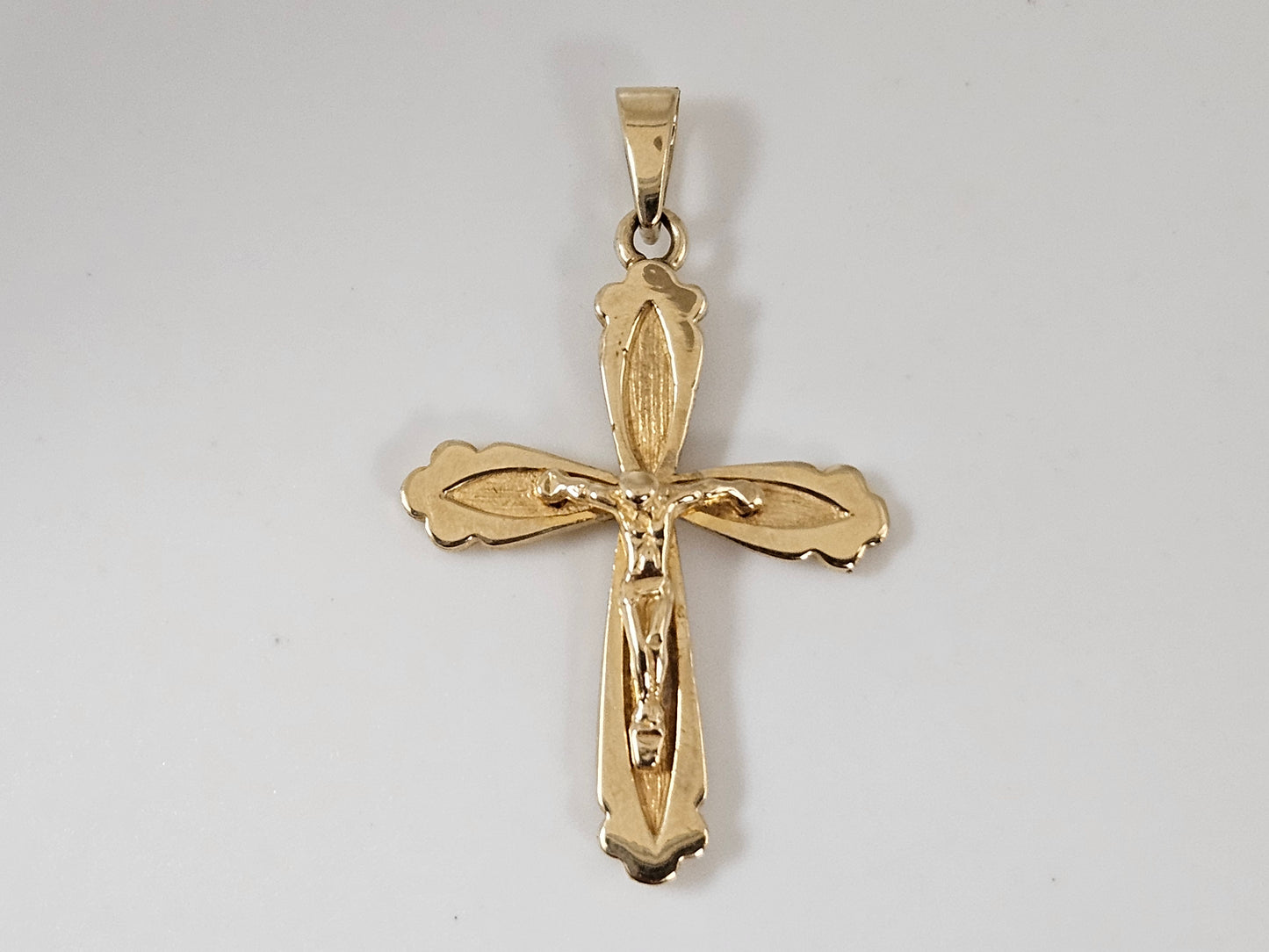 CRUCIFIX 14KYG 3.9 GRMS