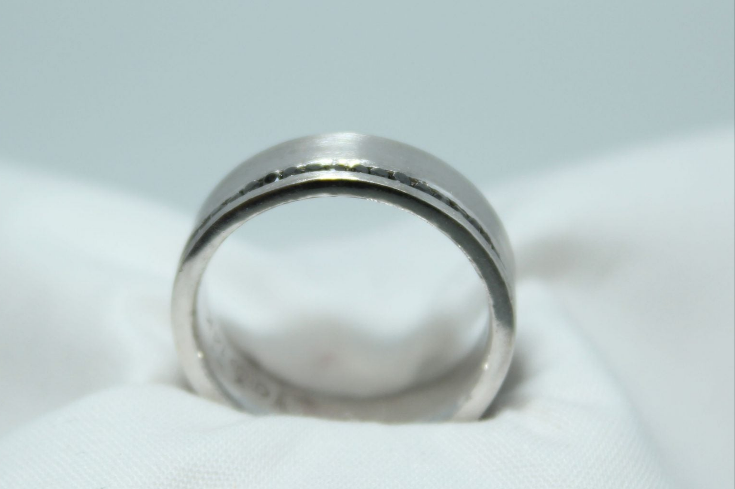 Black Dia .75cttw Custom Wed Band 6mm 14kwg 7.32g