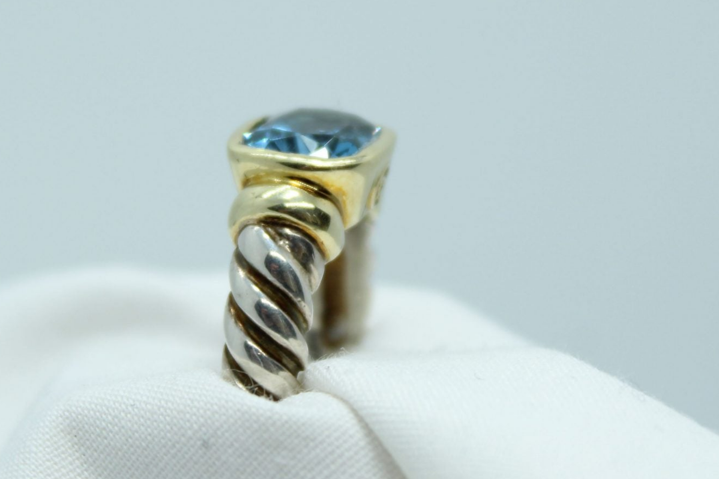 Yurman blue topaz ring, 14kyg&SS Sz6 7.9g