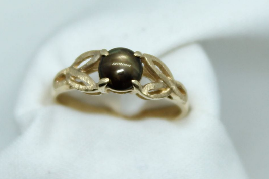 BLK STAR SAPH 10KT YG 1.5g Sz3.75