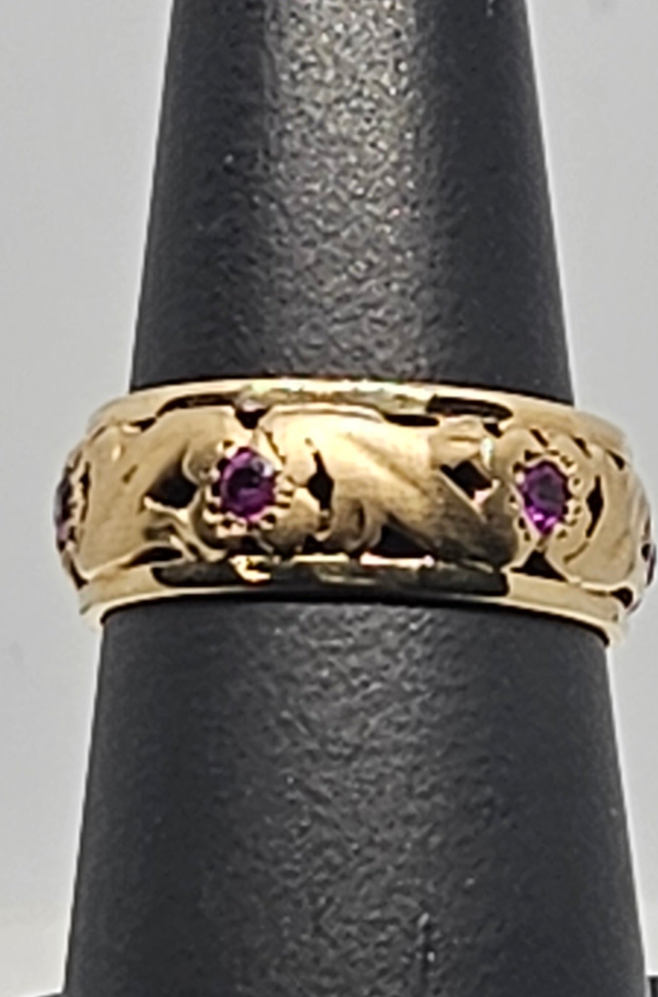 Vintage Ruby Band 14KYG 7mm 3.8g Sz6.5