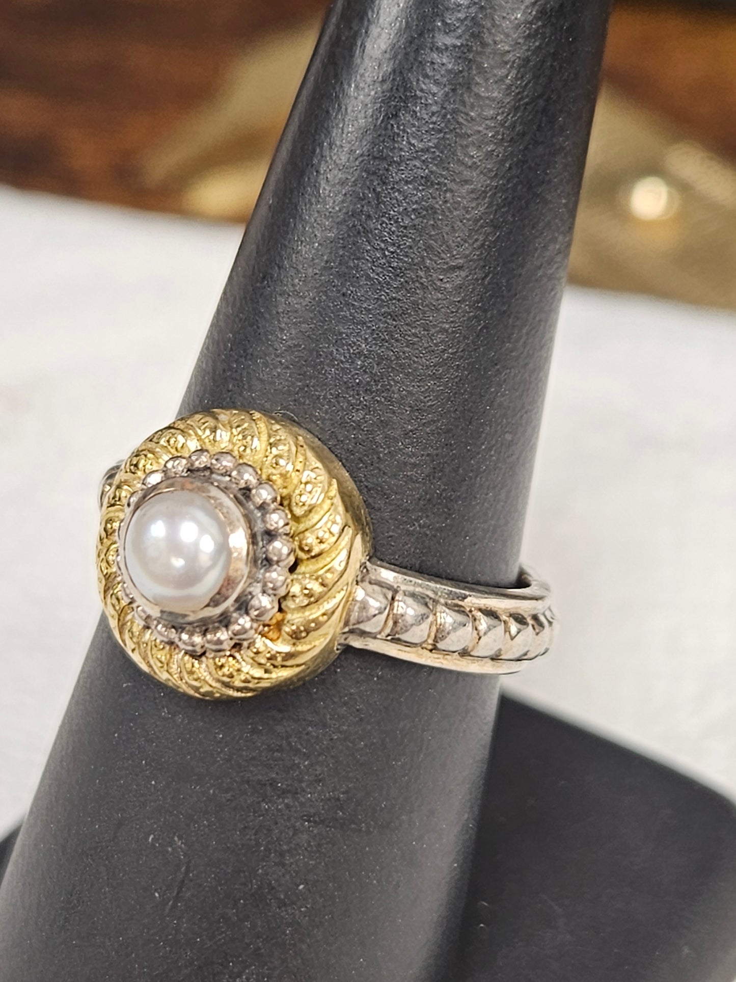 J BOHAN PEARL RING 18KT/SS 5MM PEARL