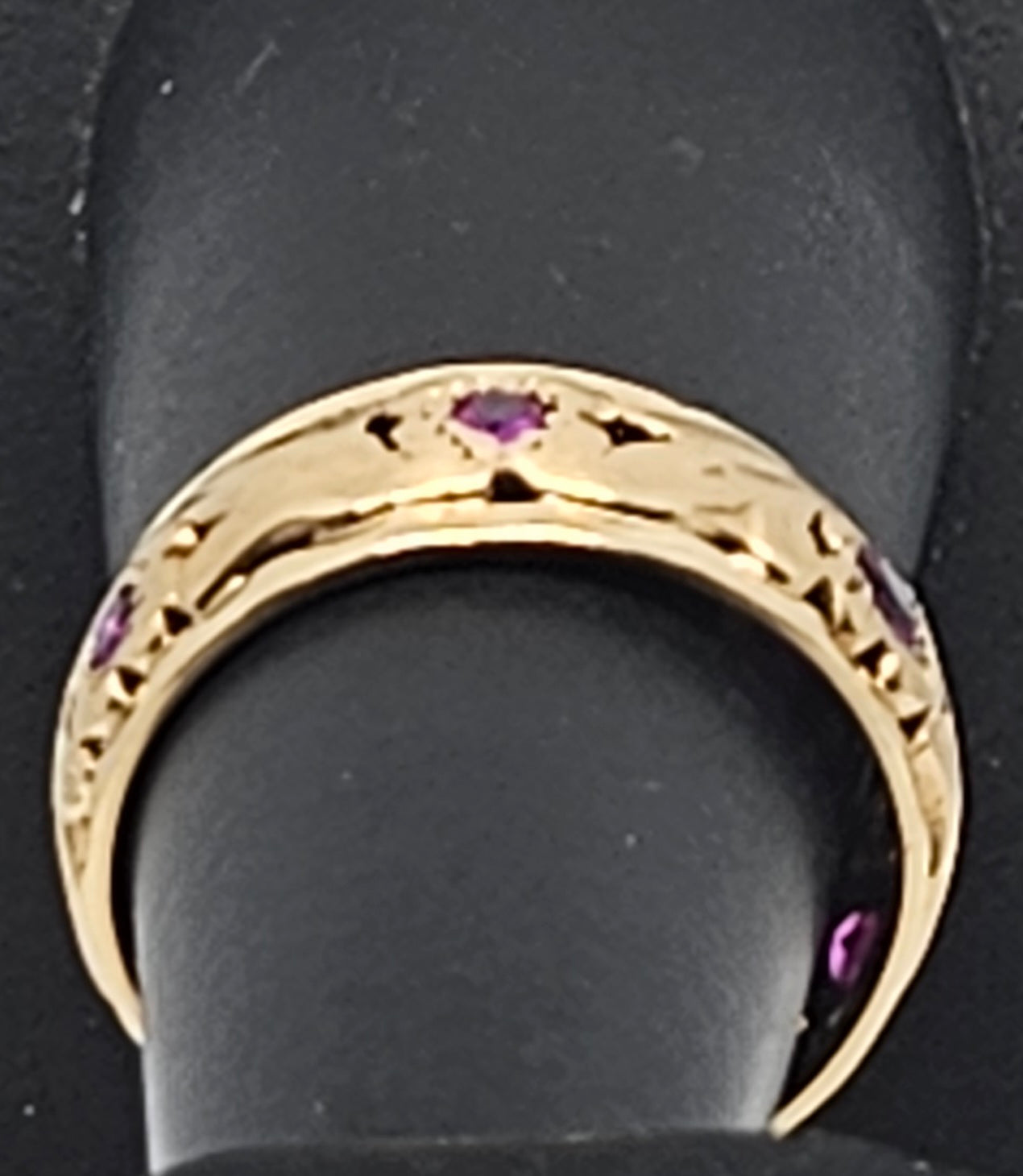 Vintage Ruby Band 14KYG 7mm 3.8g Sz6.5